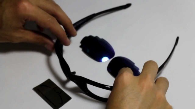 'Lenses Installation Video For Oakley Straight Jacket Sunglasses'
