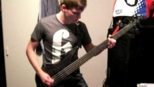 'My Chemical Romance - It\'s not a fasion statement, it\'s a deathwish (bass cover)'